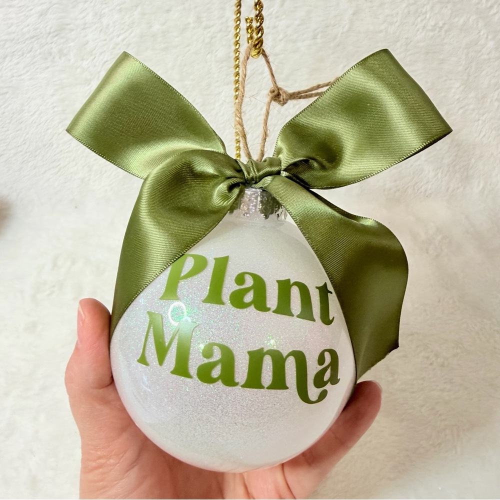 Plant Mama White Glitter with Green Bow & Letters 5"‎ Christmas Tree Ornament
